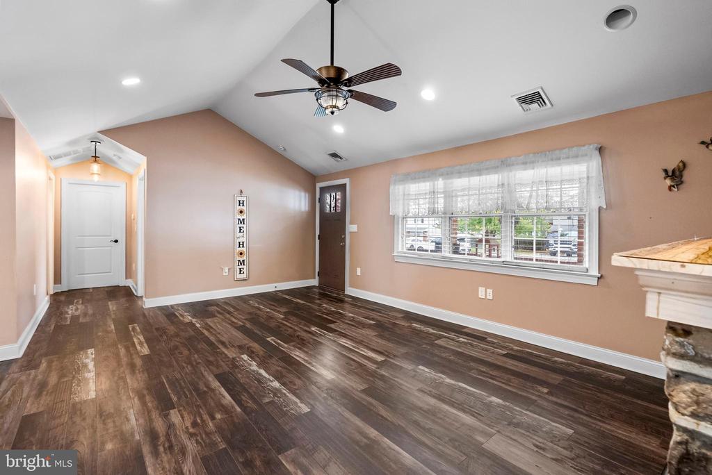 351 RIVERVIEW ROAD