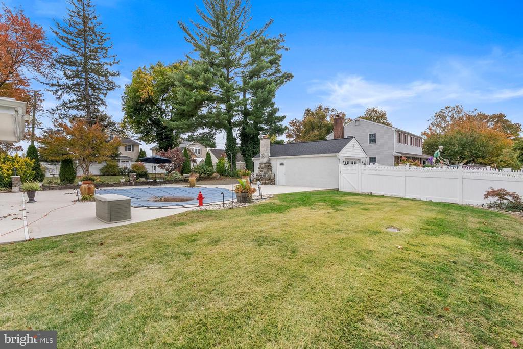351 RIVERVIEW ROAD