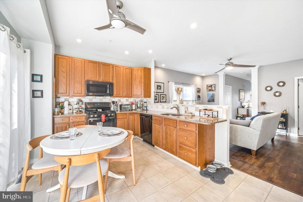 13 STUART DRIVE Unit: 13