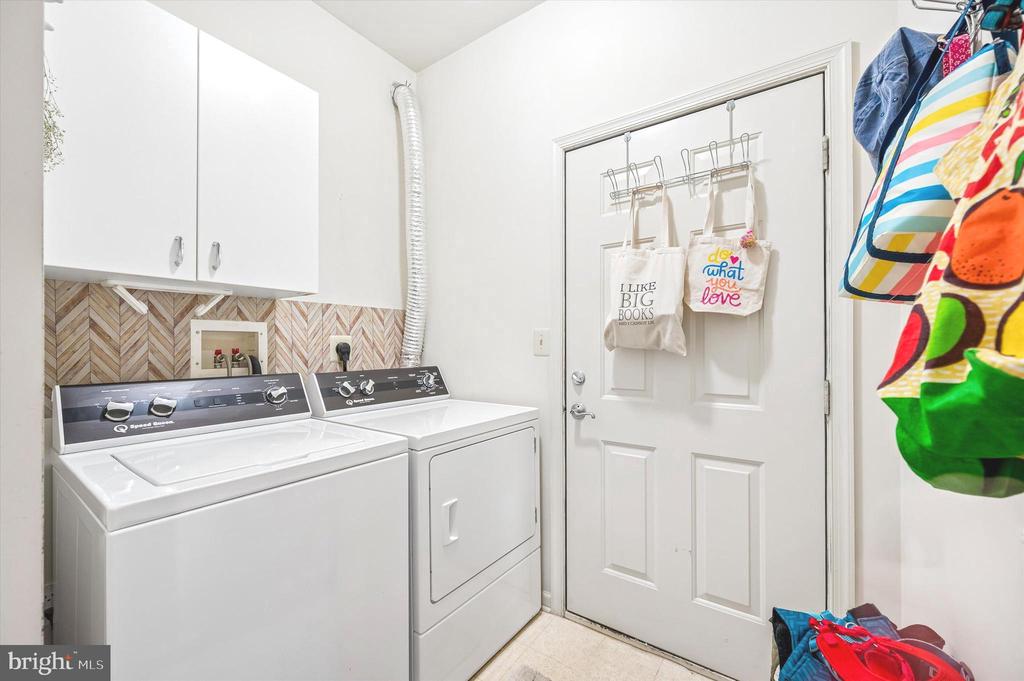 13 STUART DRIVE Unit: 13