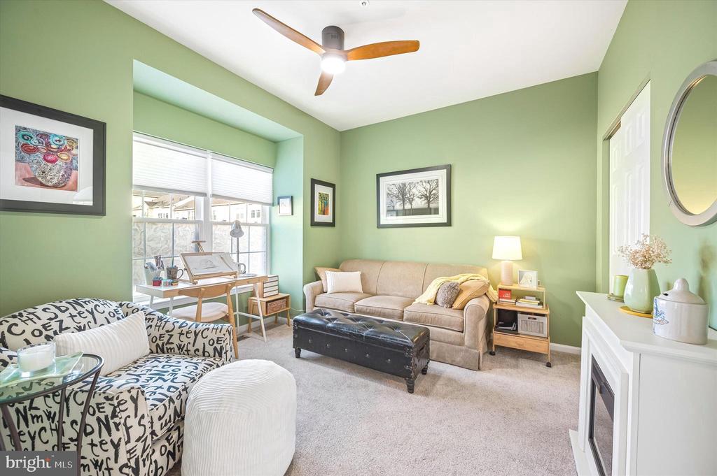 13 STUART DRIVE Unit: 13
