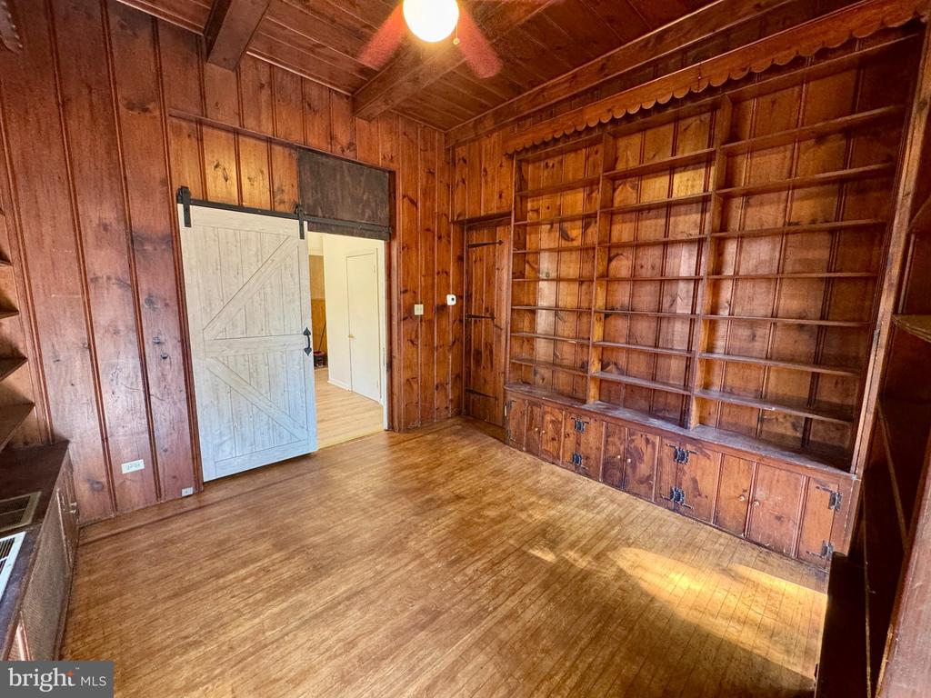 151 N HANOVER STREET Unit: 1