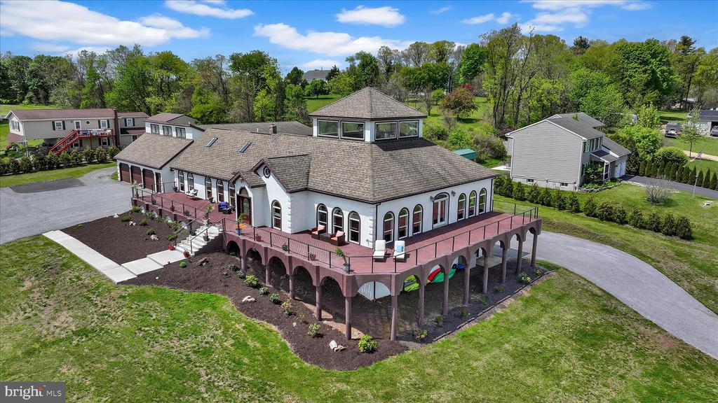 1076 INDIAN COVE
