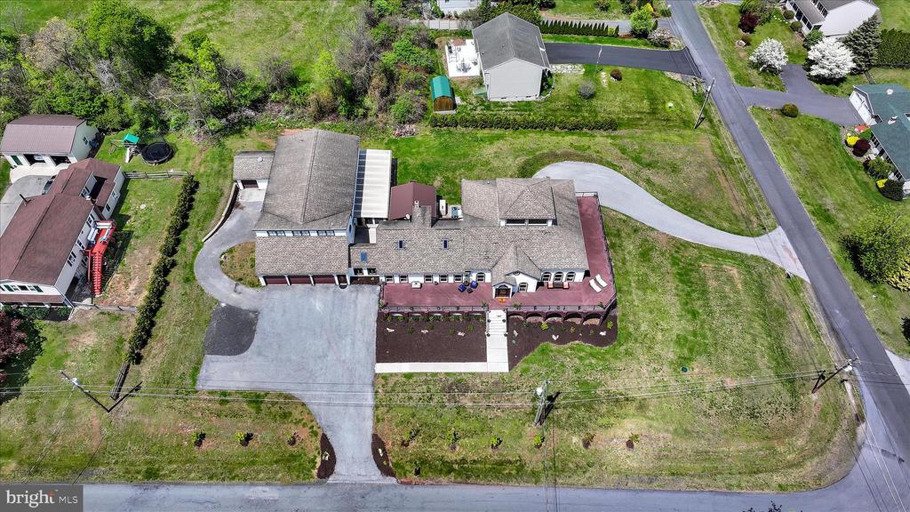 1076 INDIAN COVE
