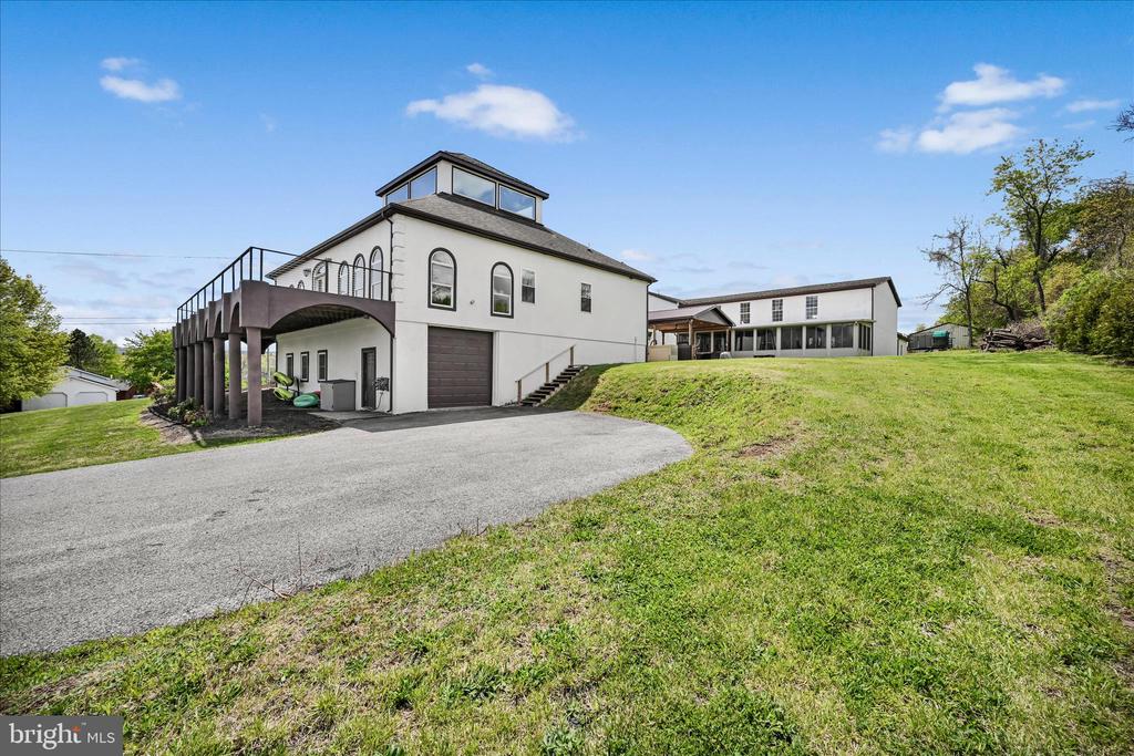 1076 INDIAN COVE