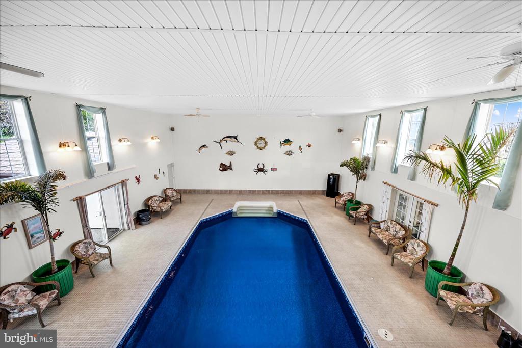 1076 INDIAN COVE