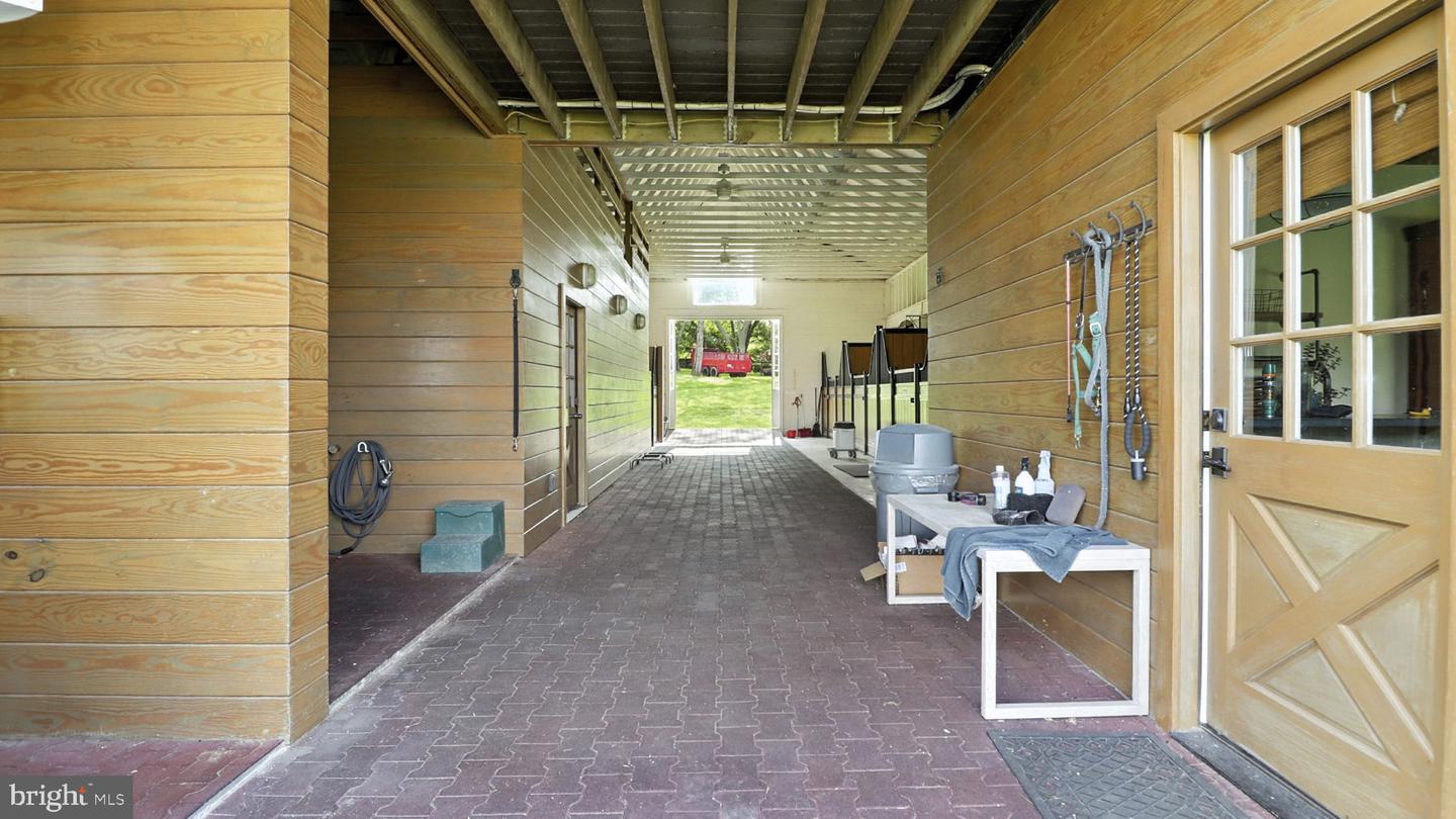 11305 Riverview Rd