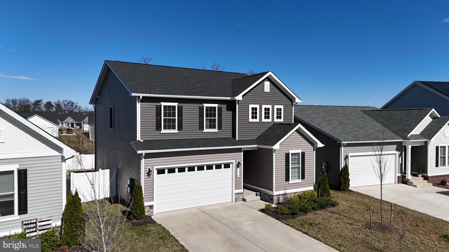 116 Lenore Ln