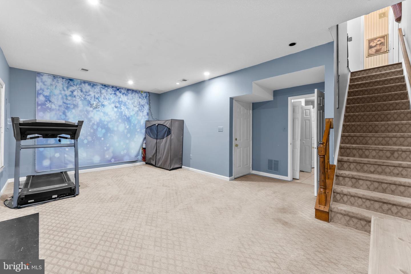 8091 Whitlers Creek Ct