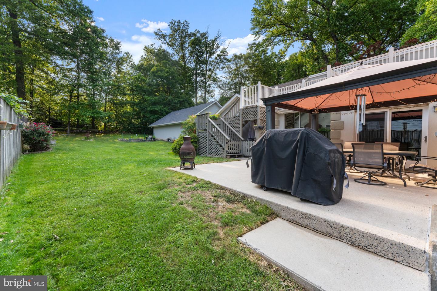 3042 Cedar Ln