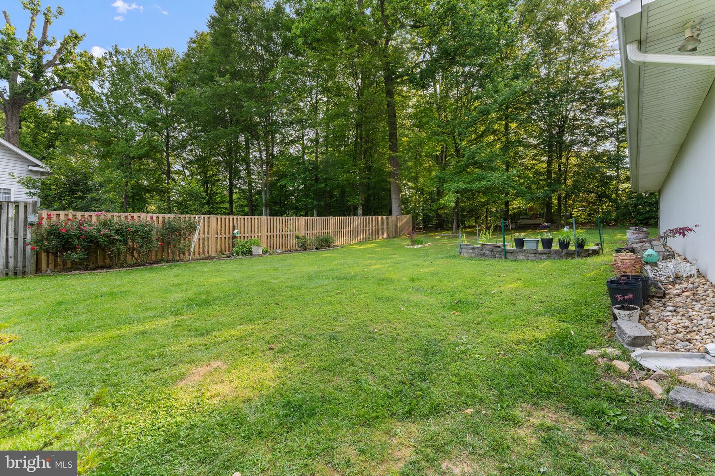 3042 Cedar Ln