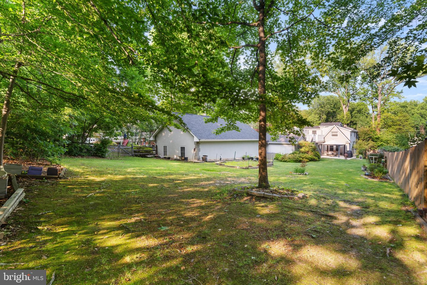 3042 Cedar Ln