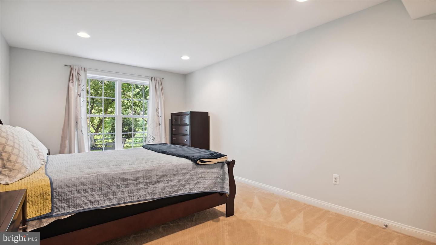 43065 Battery Point Pl