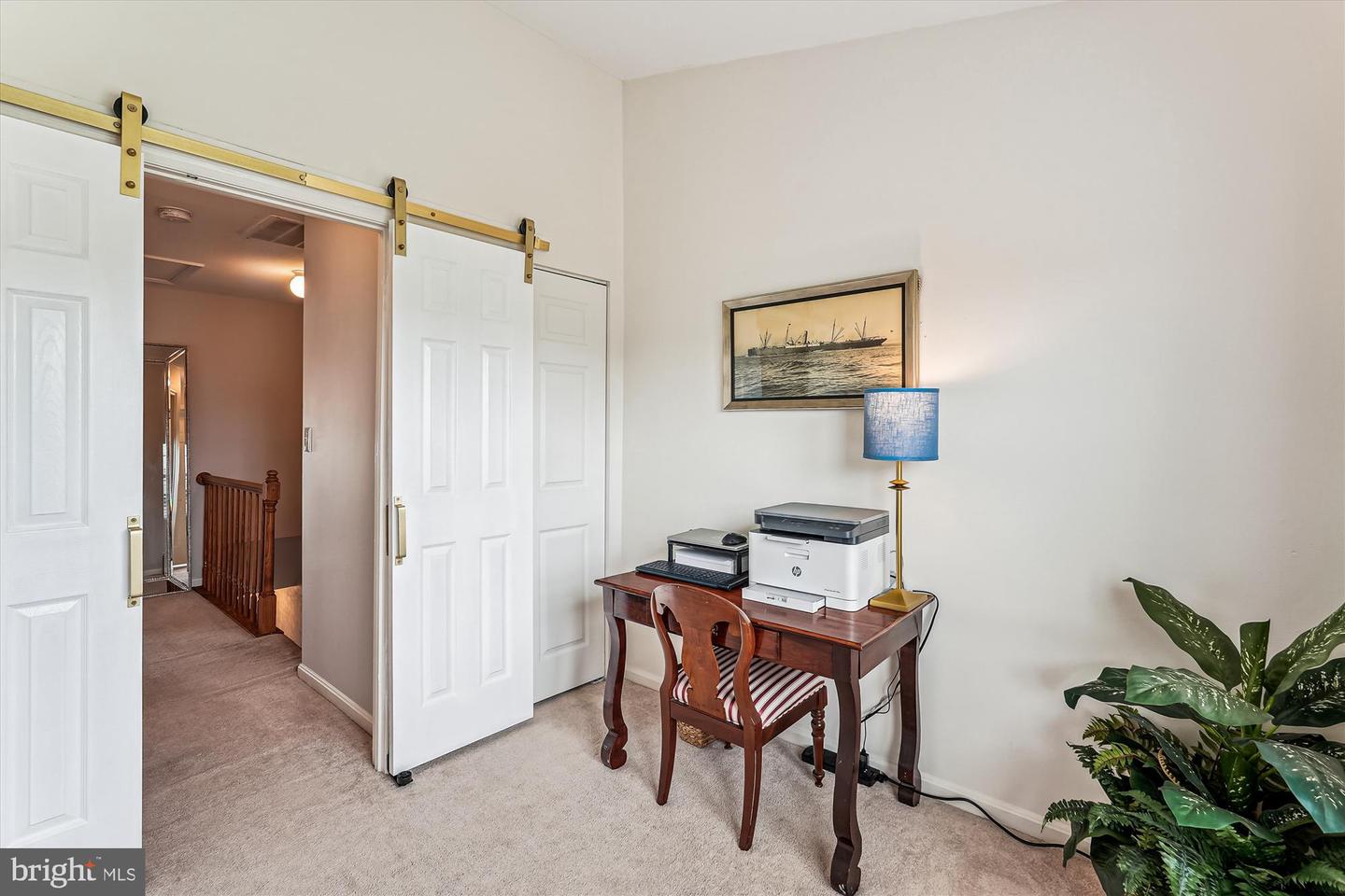 21676 Hazelnut Sq