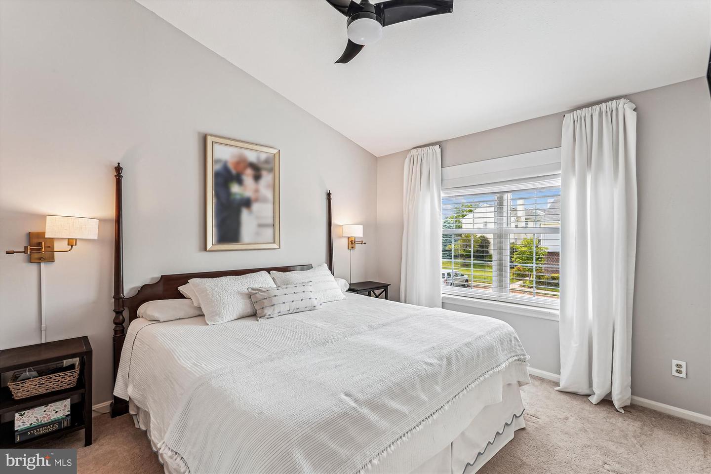 21676 Hazelnut Sq