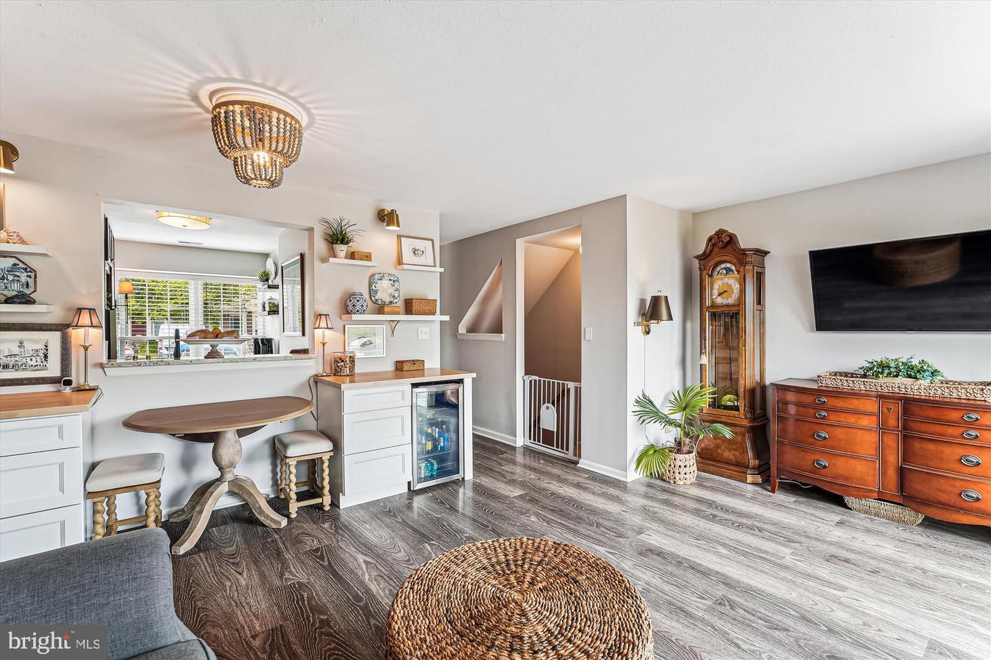 21676 Hazelnut Sq