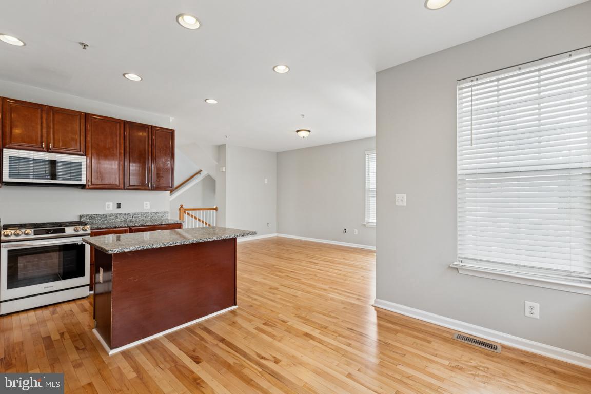 8868 Song Sparrow Dr