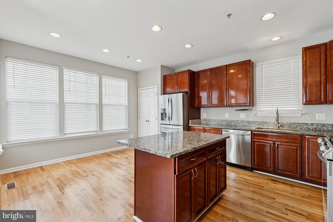 8868 Song Sparrow Dr