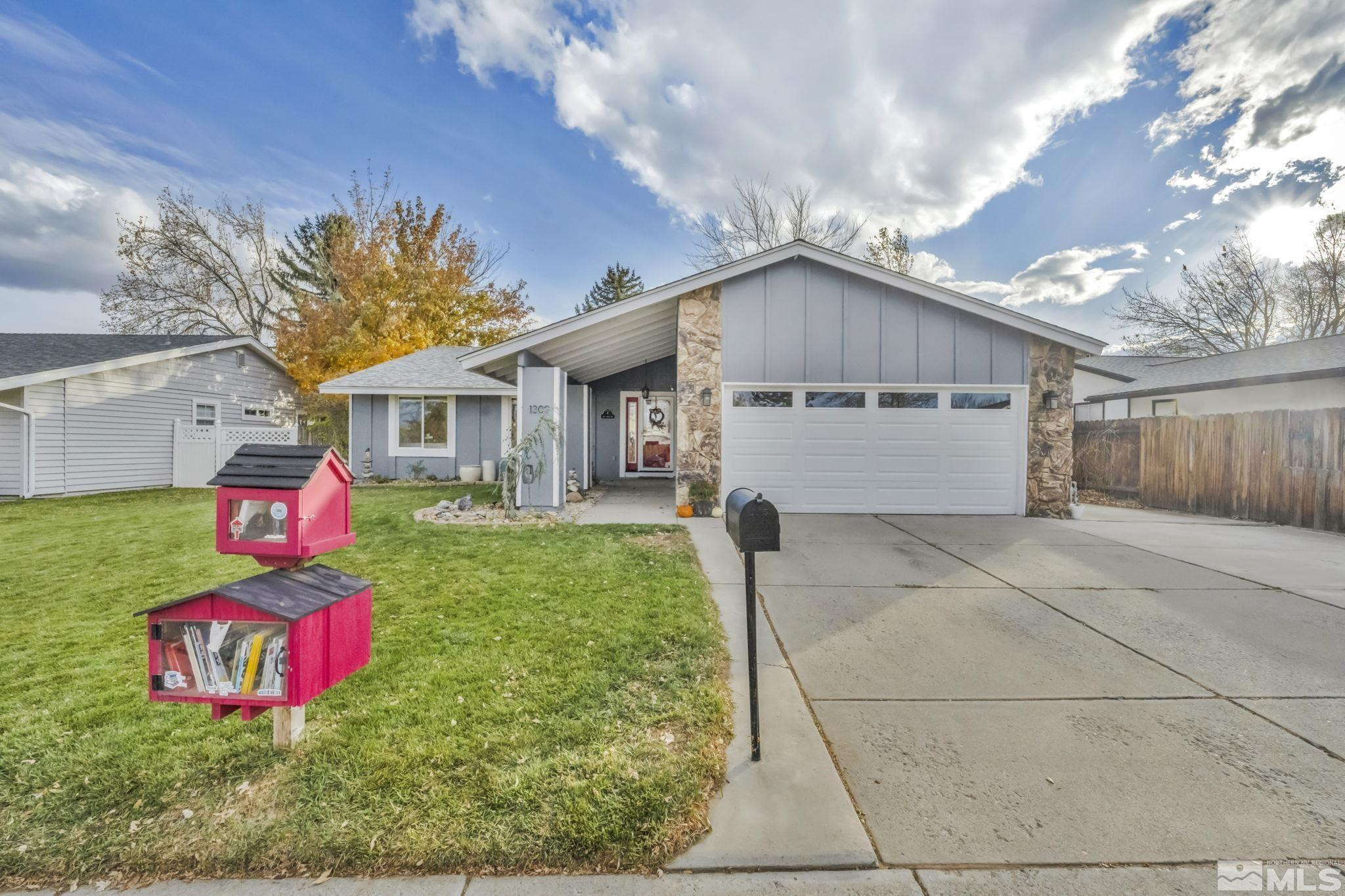 1309 Shady Oak
