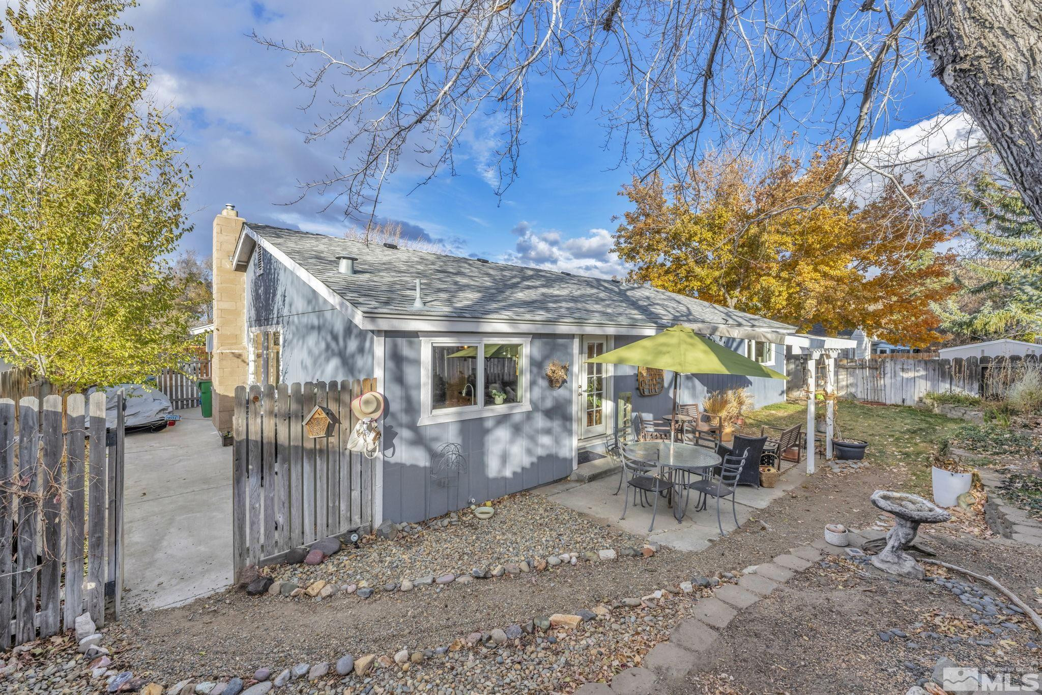 1309 Shady Oak