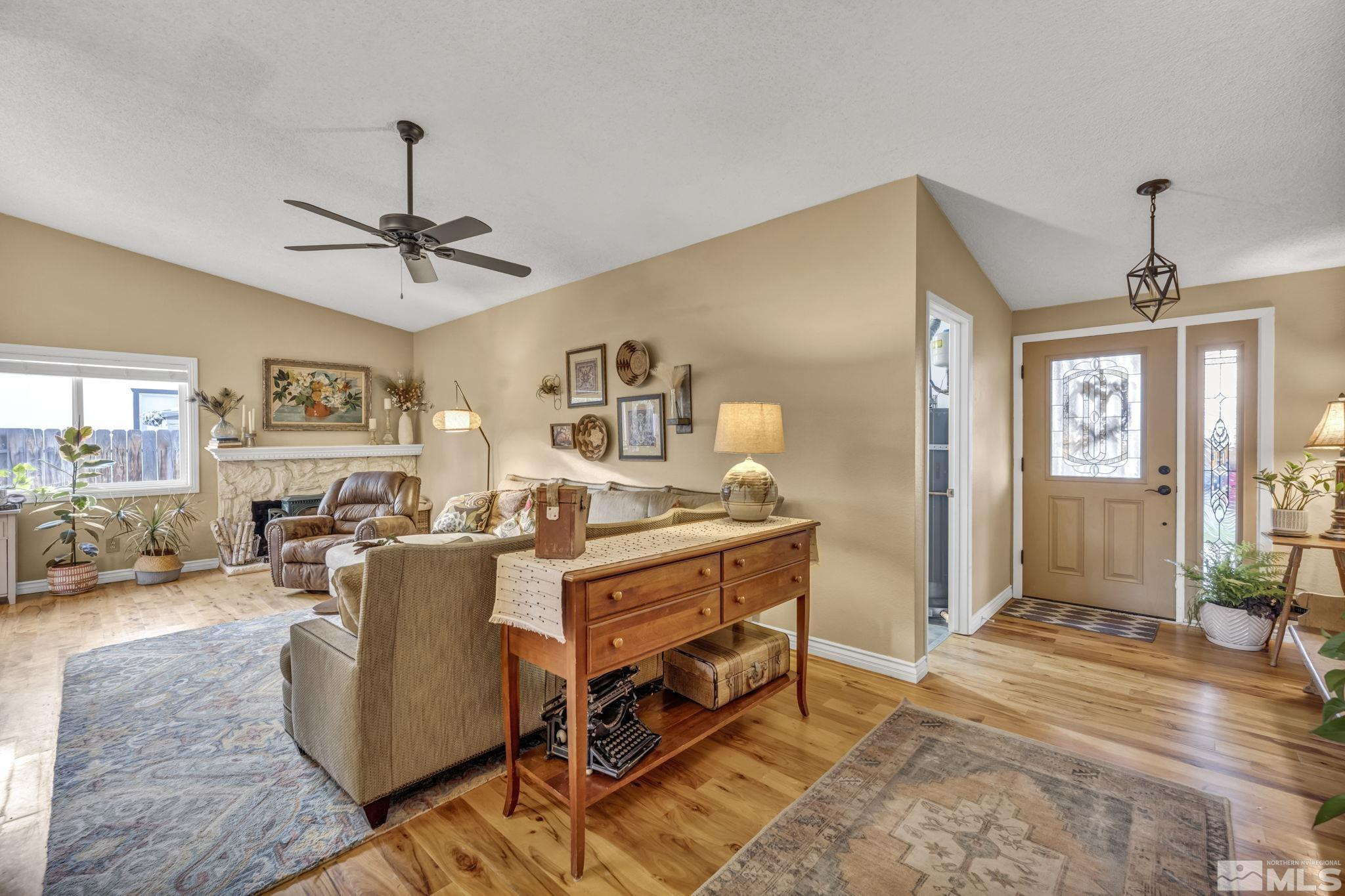1309 Shady Oak