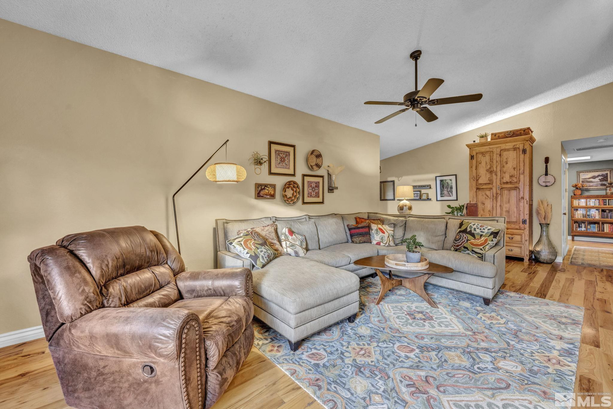 1309 Shady Oak