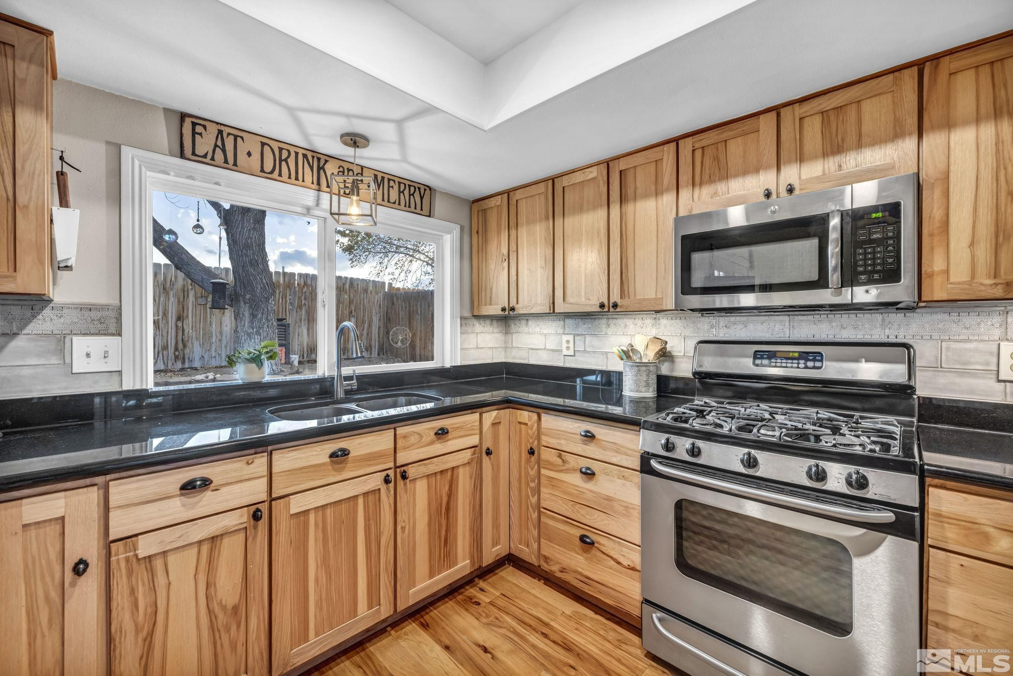 1309 Shady Oak