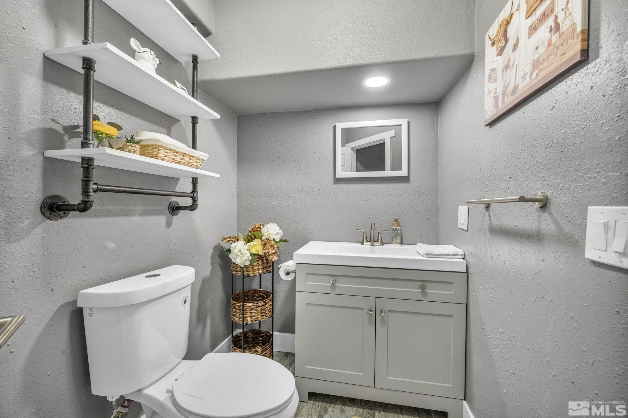 12575 Thomas Creek Road