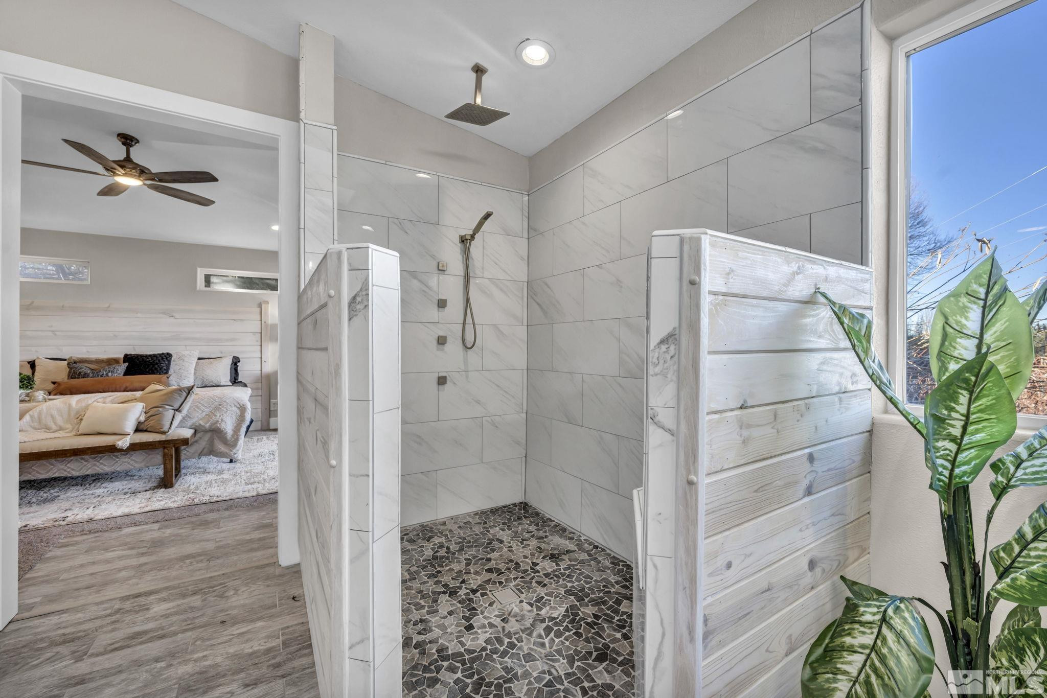 12575 Thomas Creek Road