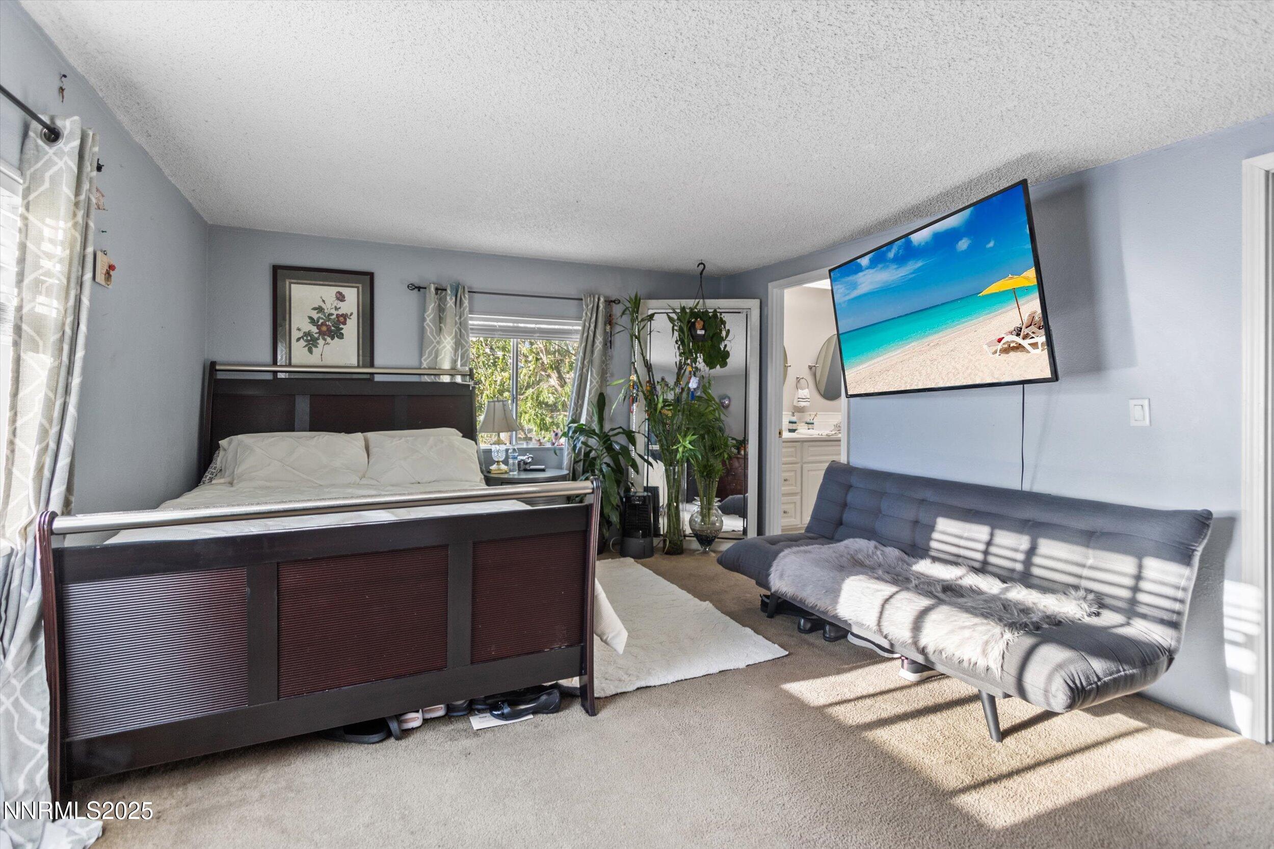 5275 Lupin Drive