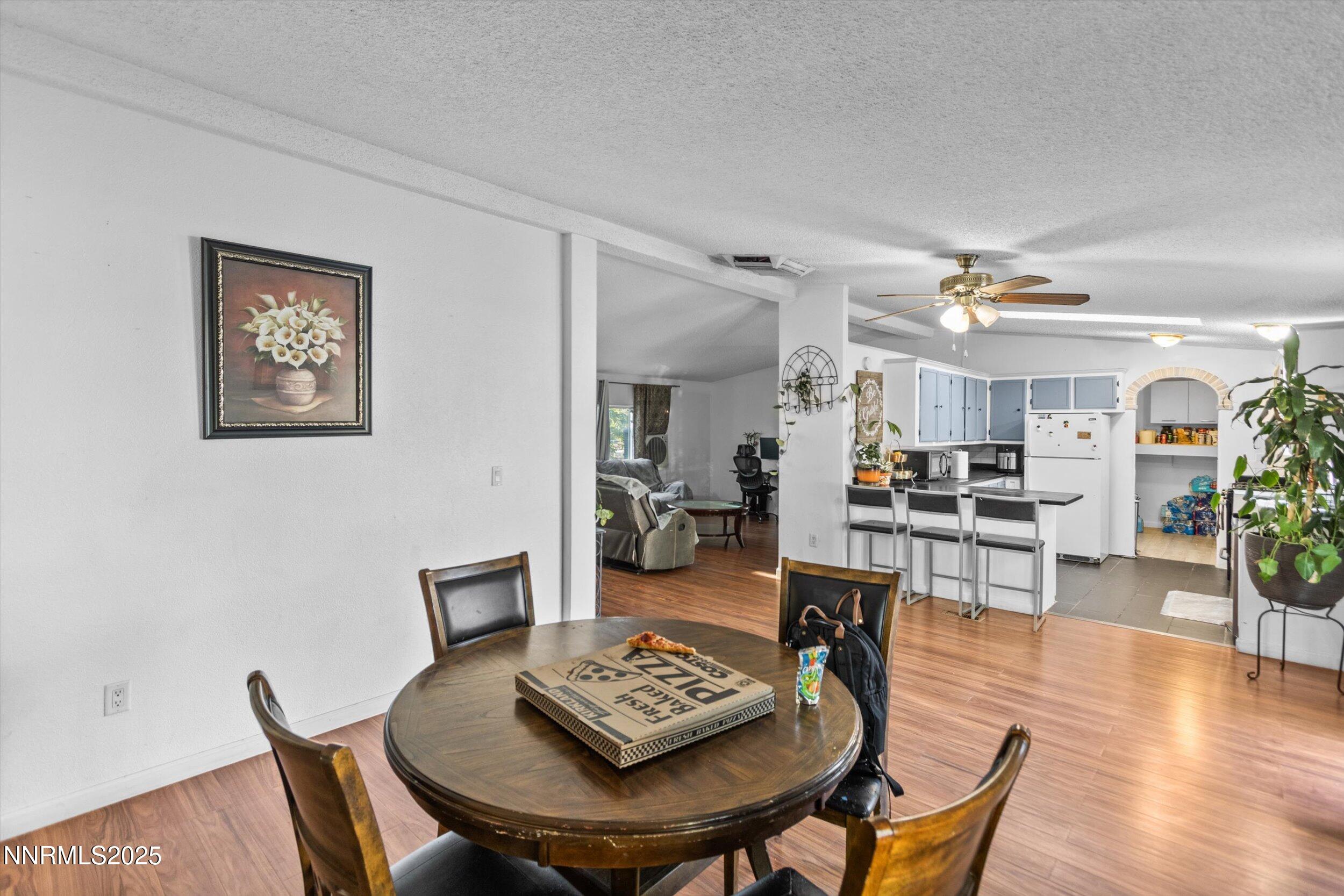 5275 Lupin Drive