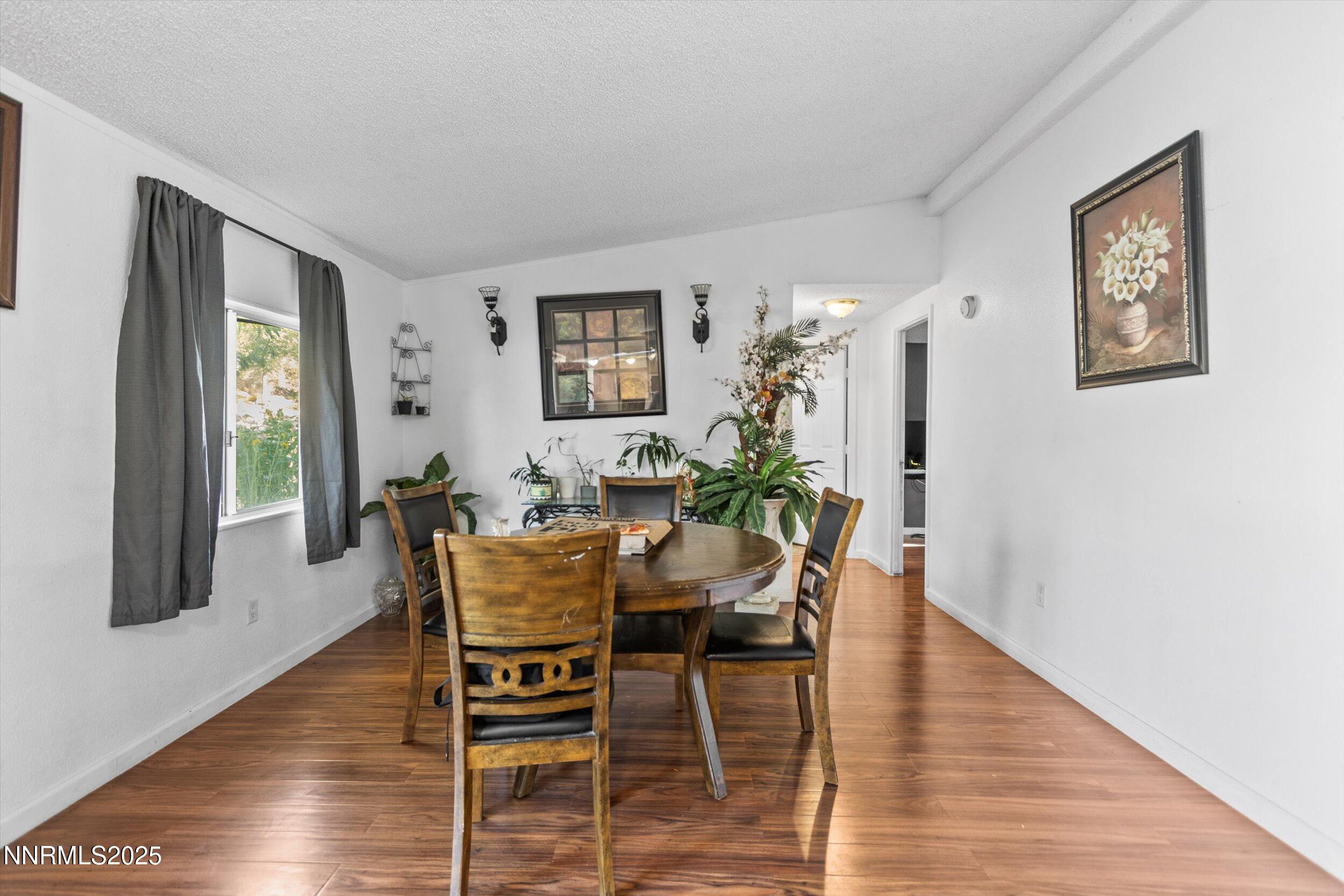 5275 Lupin Drive