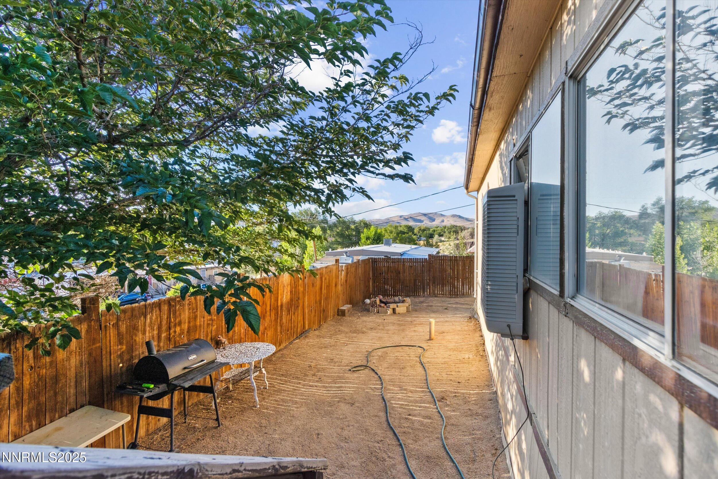 5275 Lupin Drive