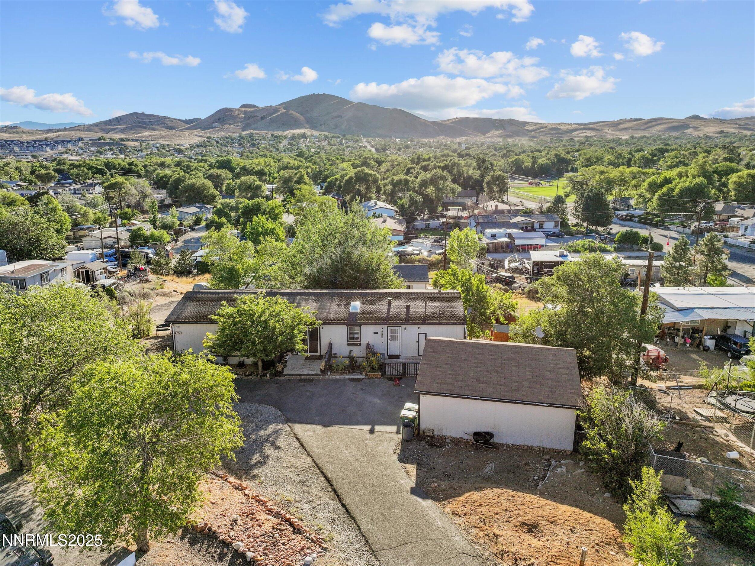 5275 Lupin Drive