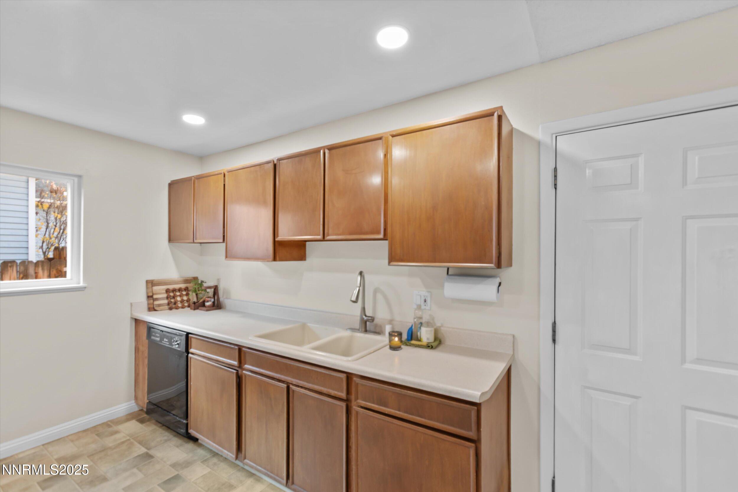 2860 Van Buren Drive