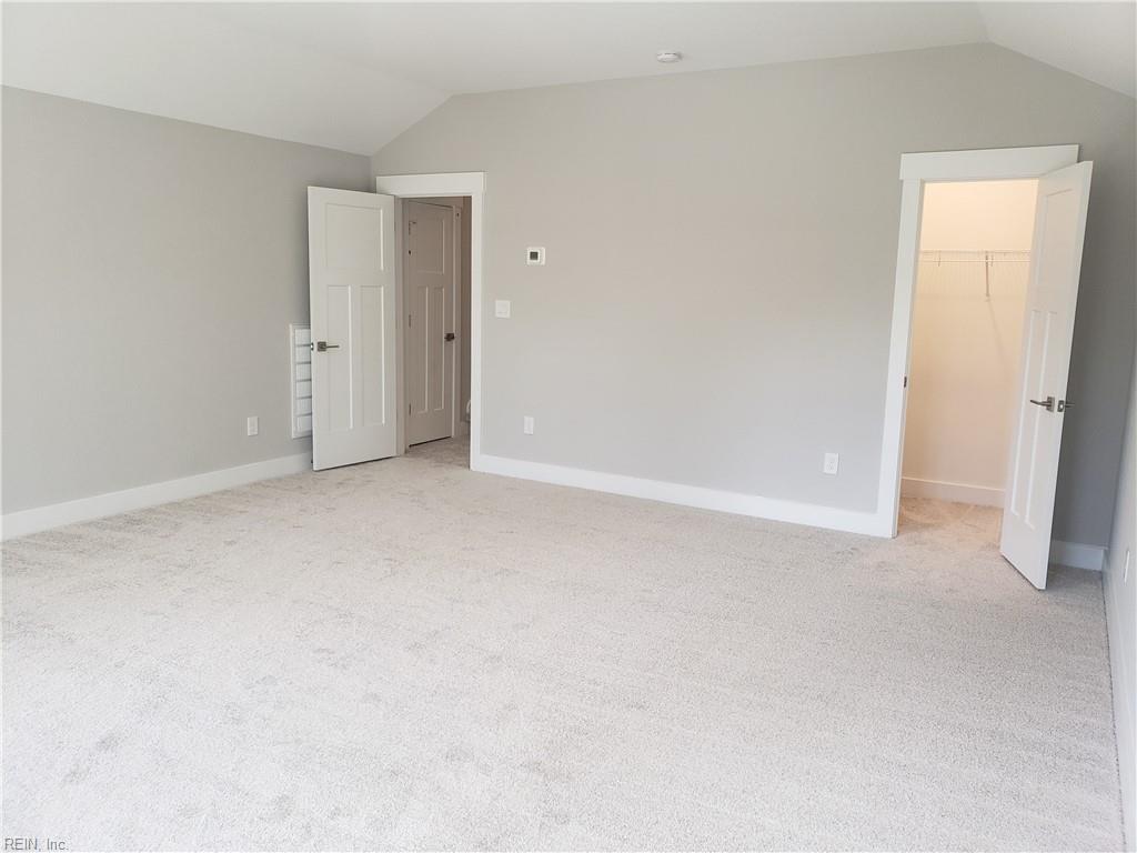 8913 River CRES