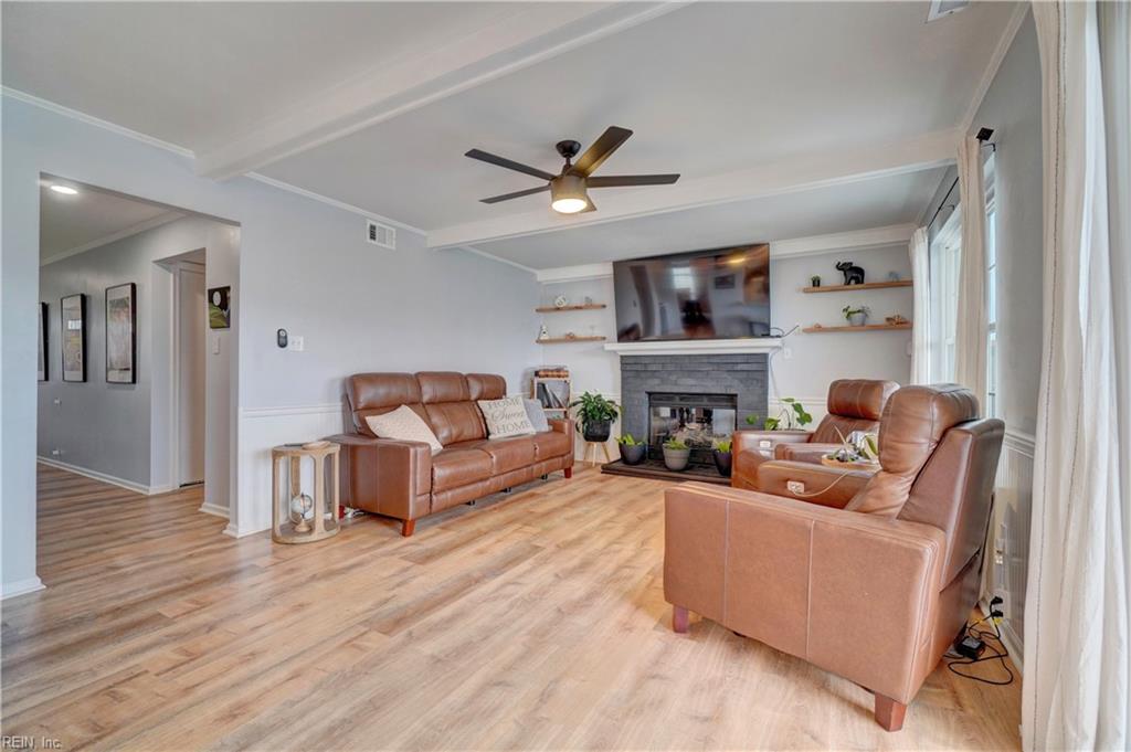 3045 Polk DR