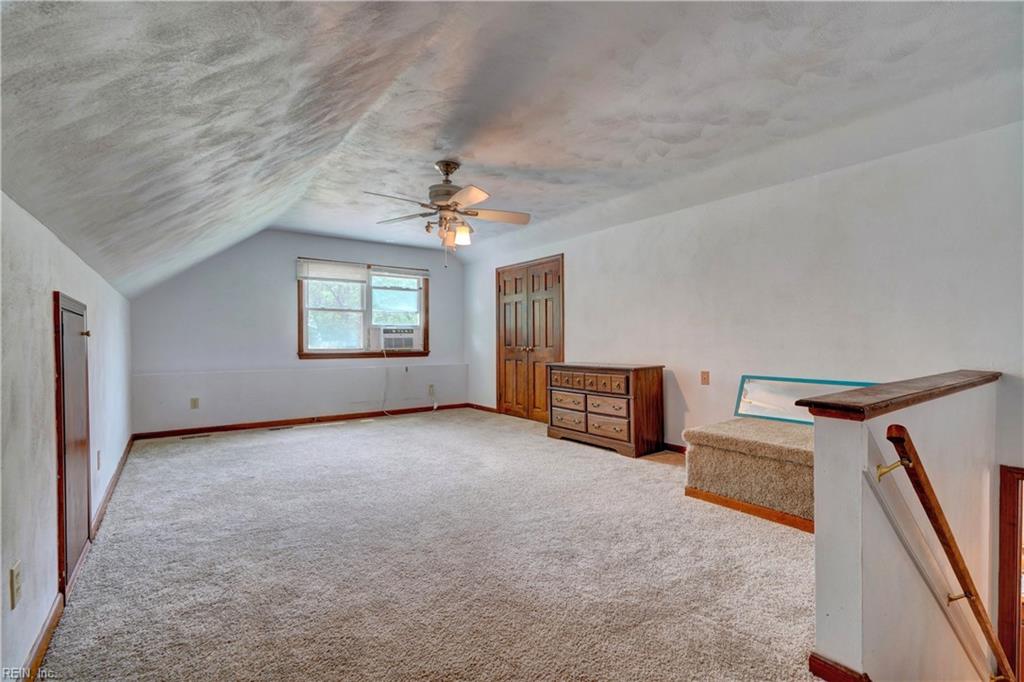 1305 Oak Ridge DR