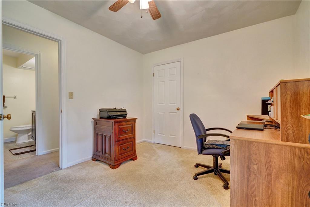 1305 Oak Ridge DR