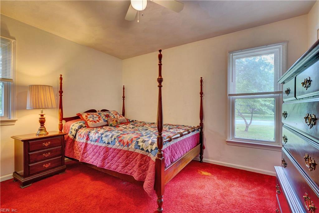 1305 Oak Ridge DR