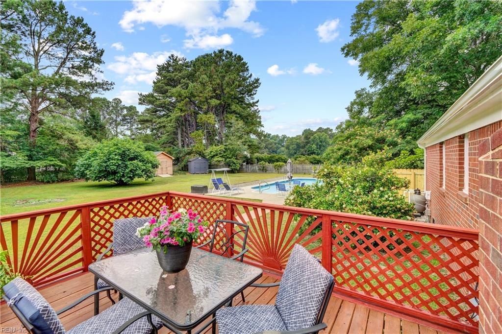 1305 Oak Ridge DR