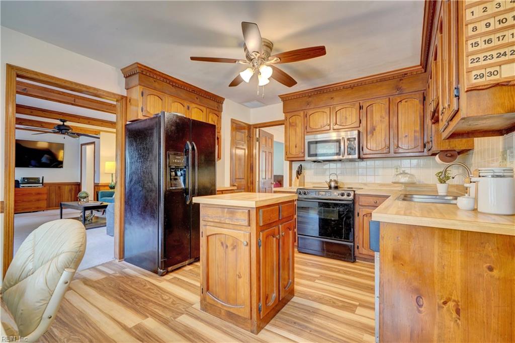 1305 Oak Ridge DR