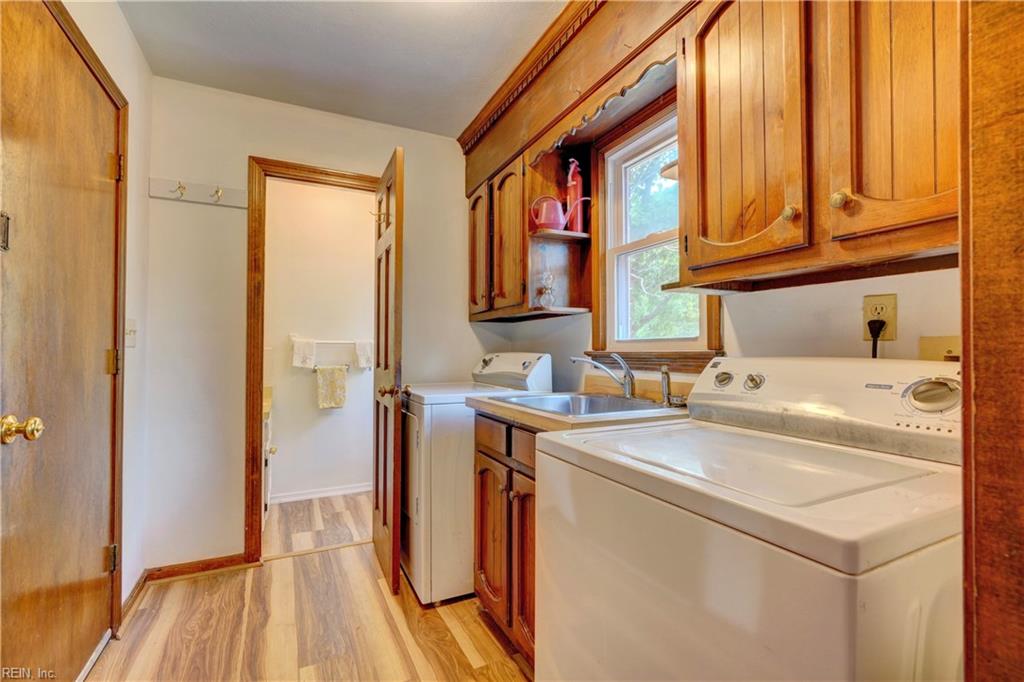 1305 Oak Ridge DR
