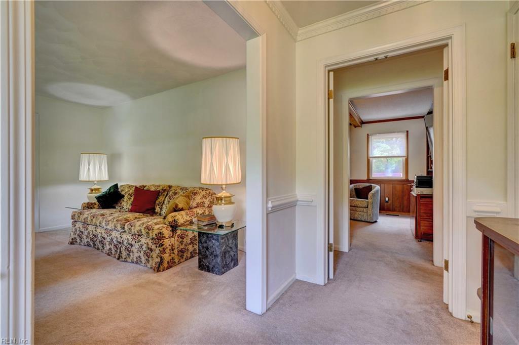 1305 Oak Ridge DR