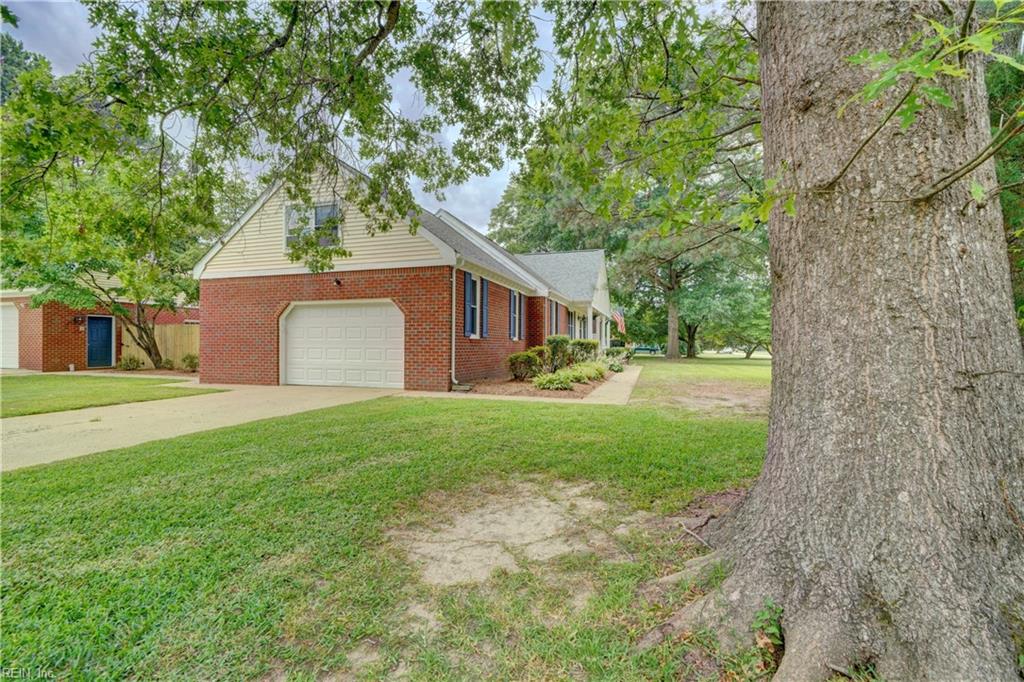 1305 Oak Ridge DR