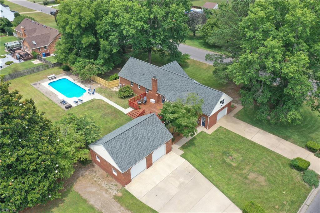 1305 Oak Ridge DR