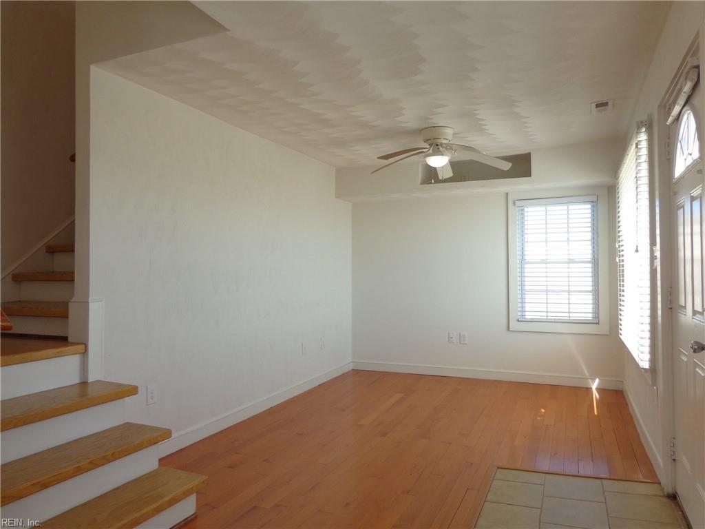 2016 E Ocean View AVE 10