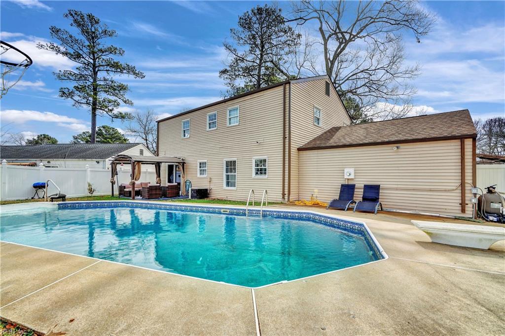 616 Bethune DR