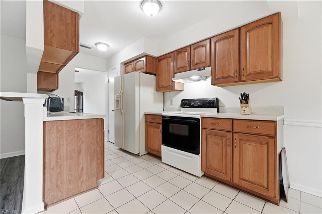 3033 Monet DR