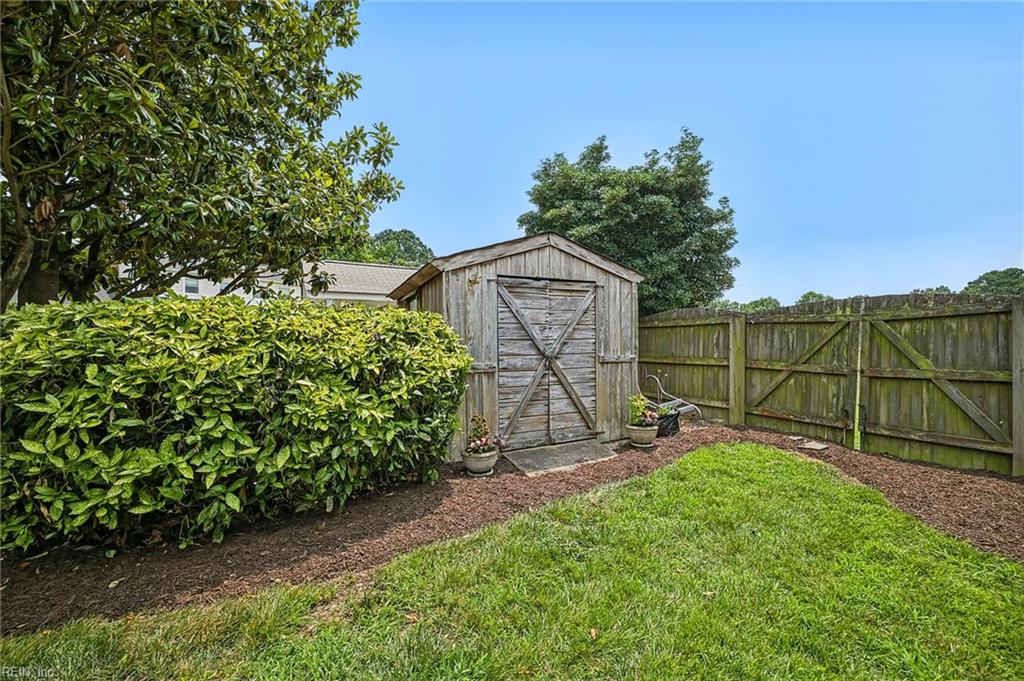 3505 Kings Lake DR